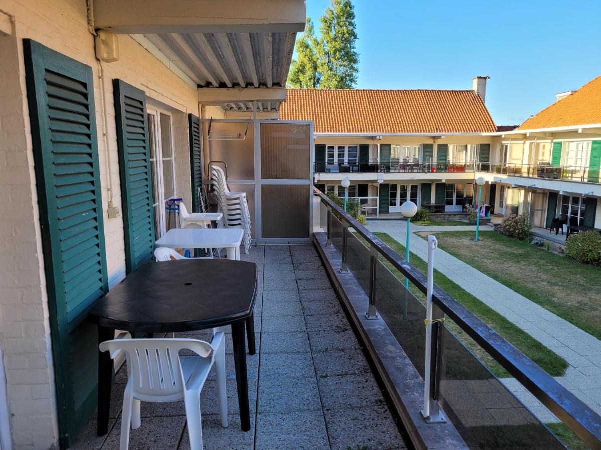 2 Bedroom Apartment In De Haan Exterior photo